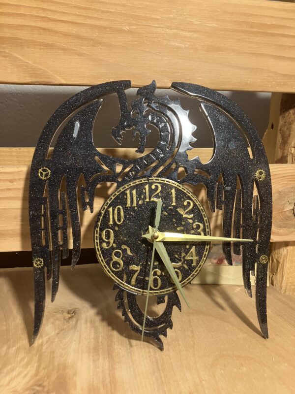 Dragon Wall Clock black/gold